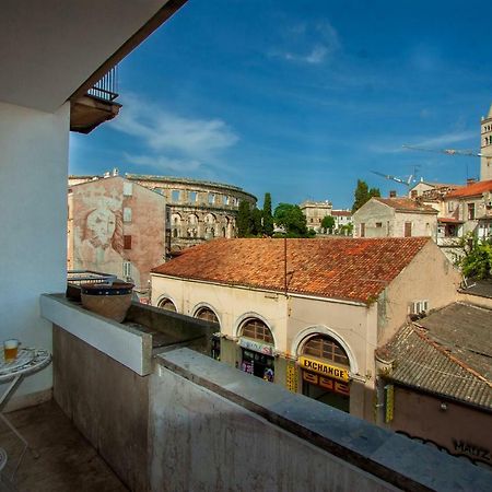 Апартаменти Apartman Colosseum Пула Екстер'єр фото