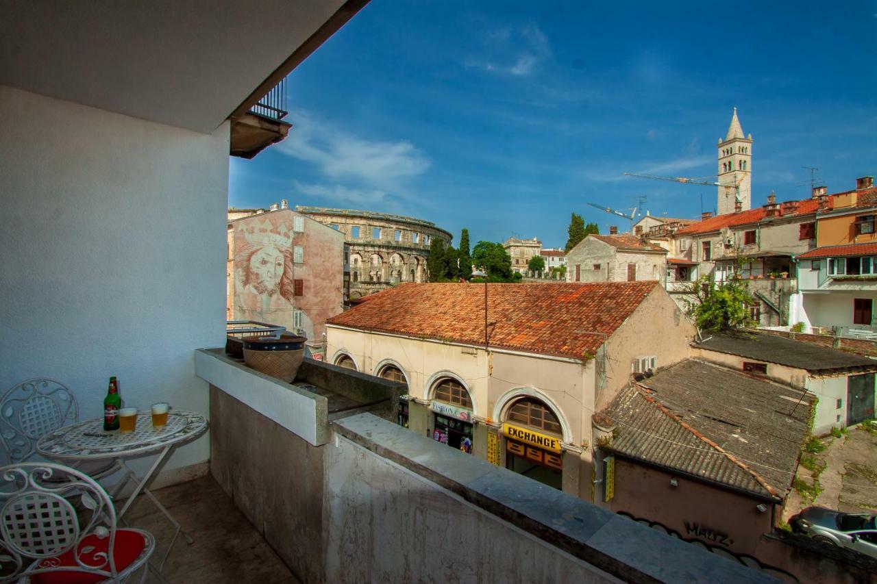Апартаменти Apartman Colosseum Пула Екстер'єр фото